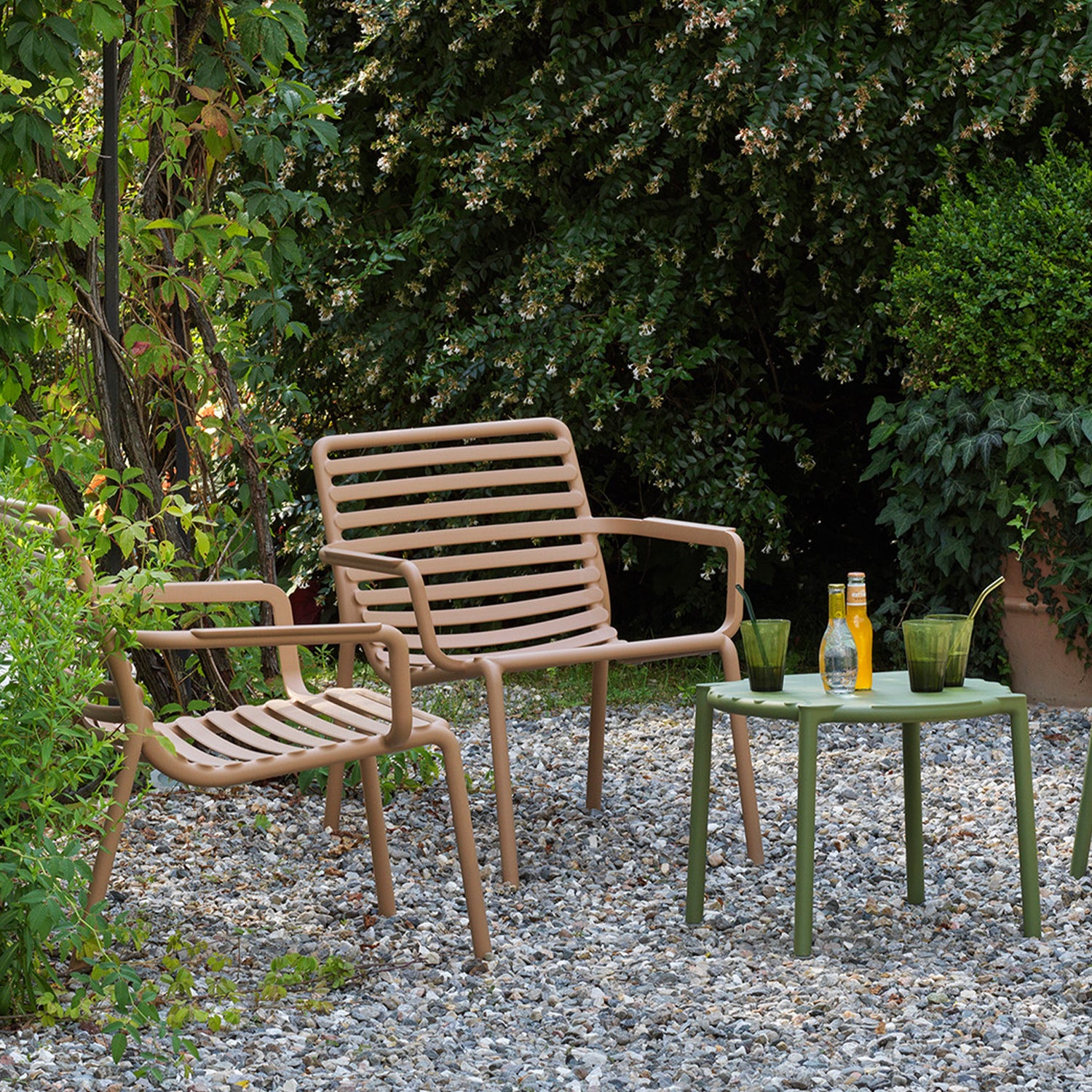 Durable and stylish Doga garden table with two relax chairs